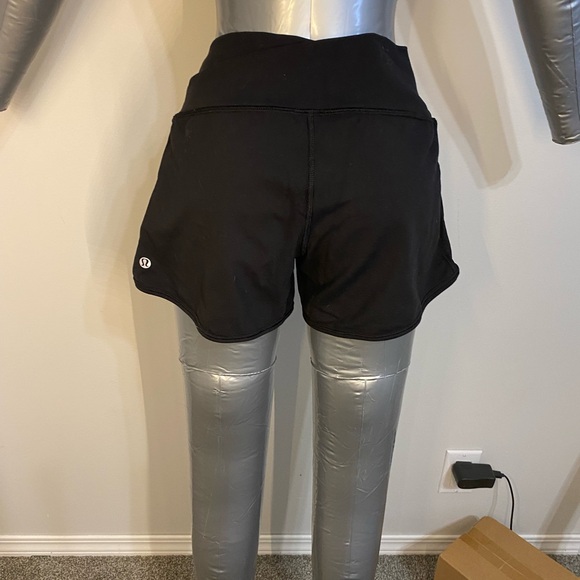 Lululemon Black Women's Shorts - Picture 4 of 5